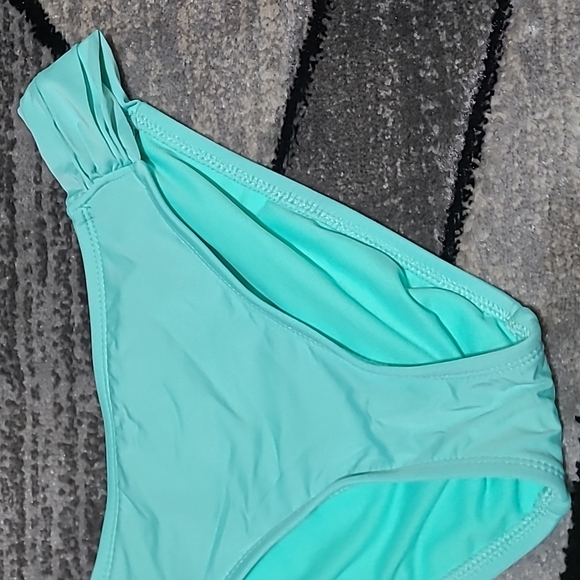 MOSSIMO Cheeky Swim Bottom - Picture 3 of 6